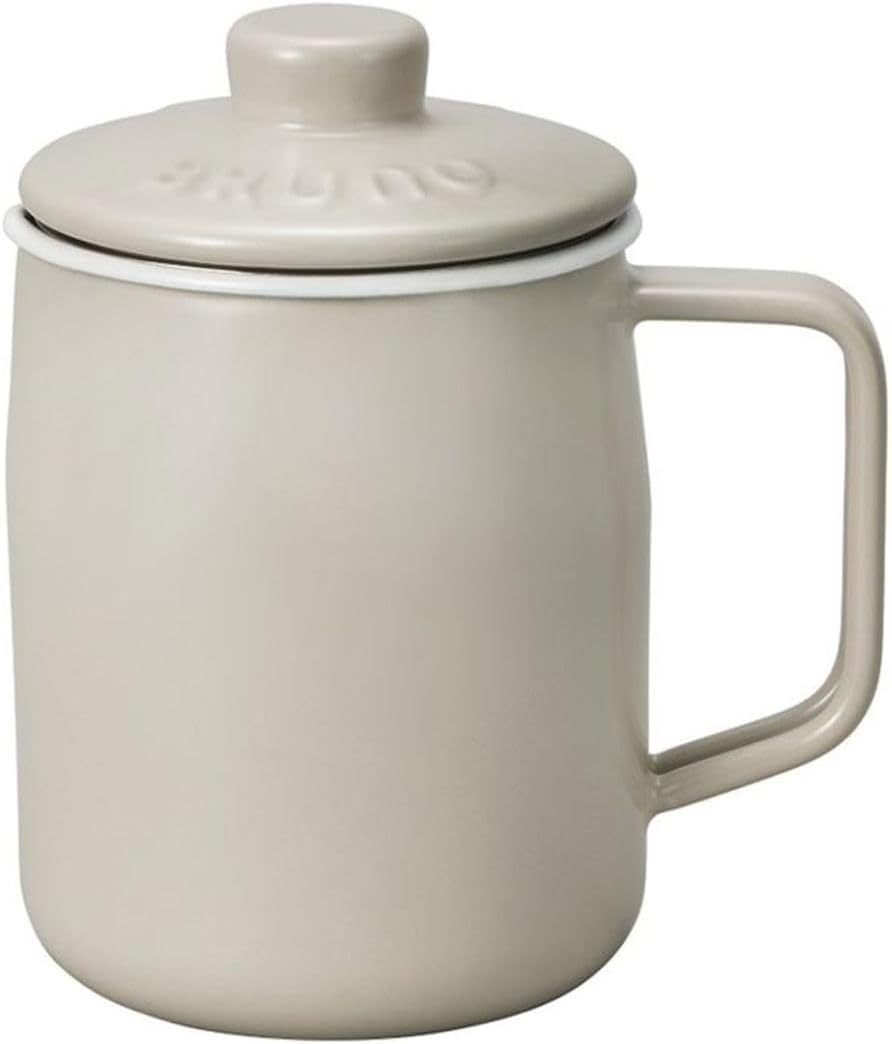 BRUNO × 富士ホーロー コラボ オイルポット 1L おしゃれ ブルーノ 琺瑯製 ステンレスフィルター付き 油こし器 蓋付き 揚げ物用 油ポット 油入れ 濾し網 二重こし網構造 保存容器 お手入れ簡単 キッチン雑貨 かわいい 北欧風 プレゼント ギフト